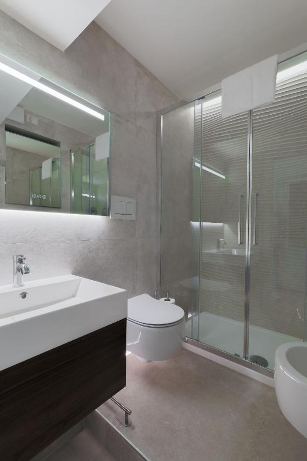 DUOMO-PORTA VENEZIA - Suite Deluxe Milan Extérieur photo