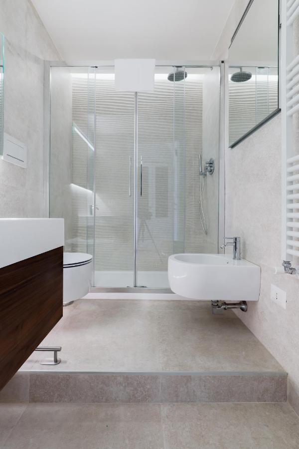 DUOMO-PORTA VENEZIA - Suite Deluxe Milan Extérieur photo